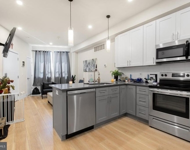 1702 Point Breeze Avenue - Photo Thumbnail 5