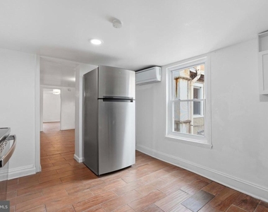 250 E Girard Avenue - Photo Thumbnail 2