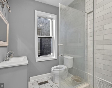 2319 E Somerset Street - Photo Thumbnail 21