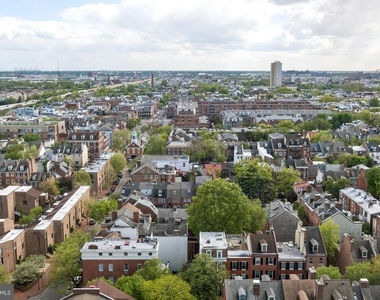210 Locust Street - Photo Thumbnail 4