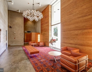 210 Locust Street - Photo Thumbnail 8