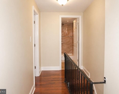 2415 W Seybert Street - Photo Thumbnail 6