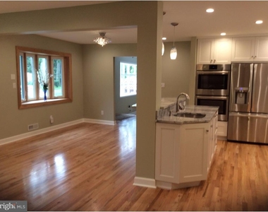 55 Montgomery Street - Photo Thumbnail 1
