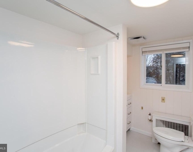 67 Ferry Street - Photo Thumbnail 15