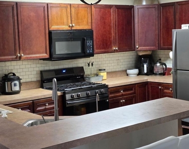 123 Lionheart Lane - Photo Thumbnail 3