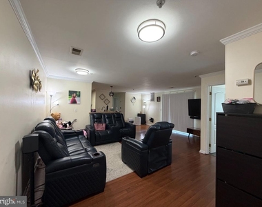 123 Lionheart Lane - Photo Thumbnail 1