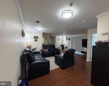 123 Lionheart Lane - Photo Thumbnail 2