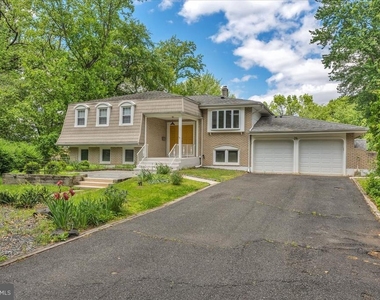 26 Forest Drive - Photo Thumbnail 12