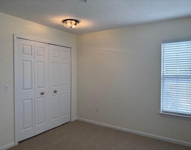 4303 Inverness Street - Photo Thumbnail 15
