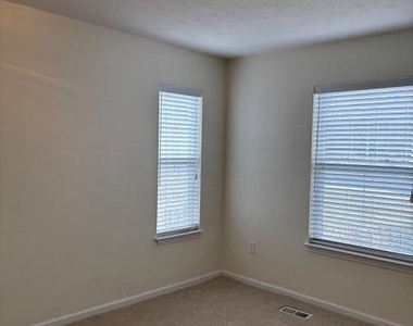 4303 Inverness Street - Photo Thumbnail 14