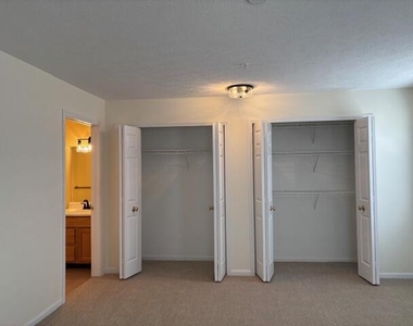 4303 Inverness Street - Photo Thumbnail 20