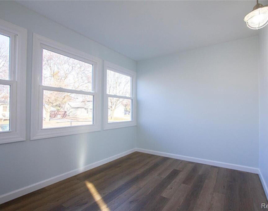 1308 E Milton - Photo Thumbnail 3