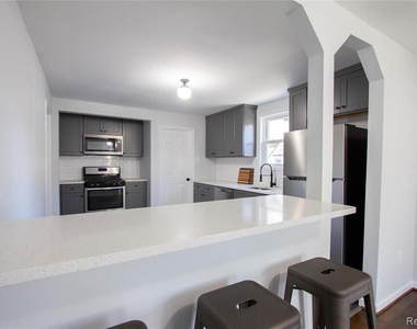 1308 E Milton - Photo Thumbnail 2