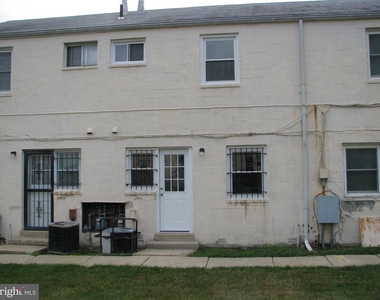 2528 Iverson Street - Photo Thumbnail 2