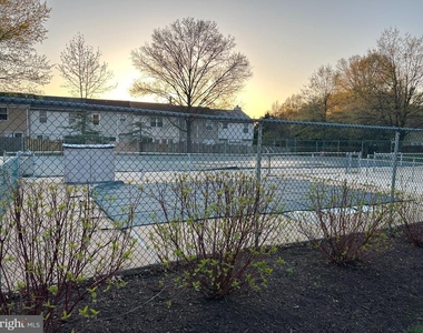 14646 London Lane - Photo Thumbnail 28