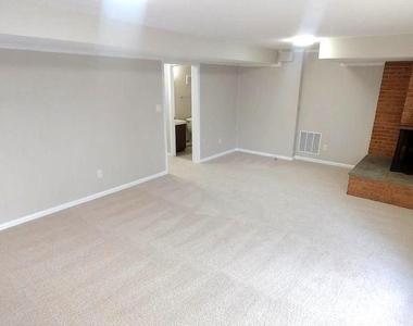 9820 Inglemere Drive - Photo Thumbnail 36