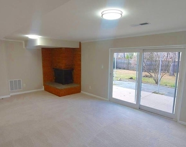 9820 Inglemere Drive - Photo Thumbnail 38