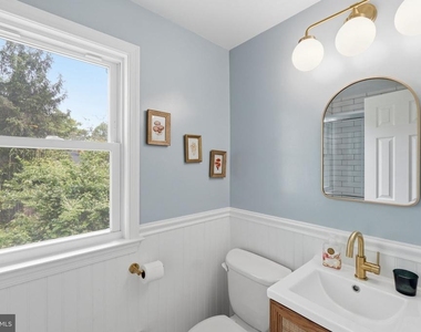 8007 Wildwood Drive - Photo Thumbnail 21