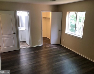 19443 Brassie Place - Photo Thumbnail 11