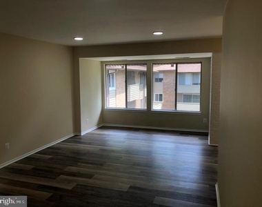 19443 Brassie Place - Photo Thumbnail 5