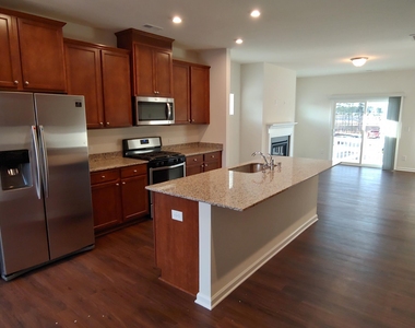 4103 Mahal Avenue - Photo Thumbnail 3