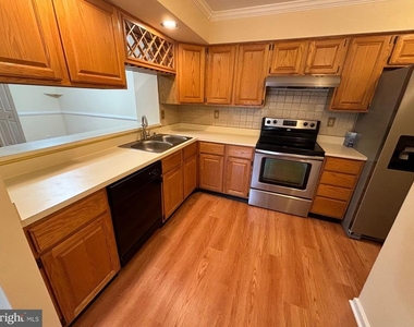 12220 Eagles Nest Court - Photo Thumbnail 2