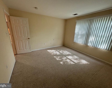 12220 Eagles Nest Court - Photo Thumbnail 14