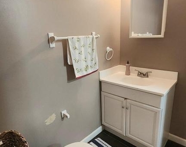 12509 Coral Grove Place - Photo Thumbnail 15