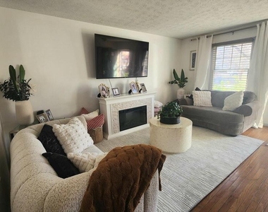 12509 Coral Grove Place - Photo Thumbnail 6