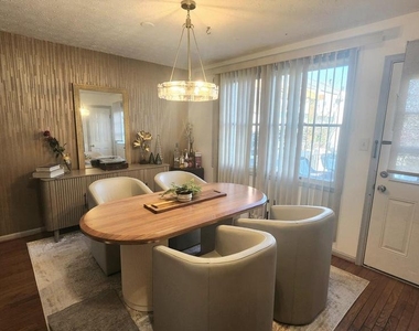 12509 Coral Grove Place - Photo Thumbnail 5