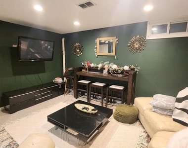 12509 Coral Grove Place - Photo Thumbnail 17