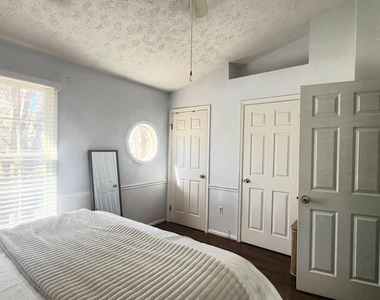 12509 Coral Grove Place - Photo Thumbnail 11