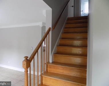 313 Glenville Road - Photo Thumbnail 8