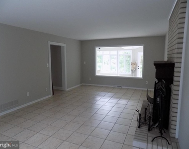 313 Glenville Road - Photo Thumbnail 10