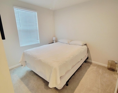 5945 River Landings Drive - Photo Thumbnail 16