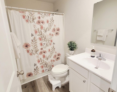 5945 River Landings Drive - Photo Thumbnail 20