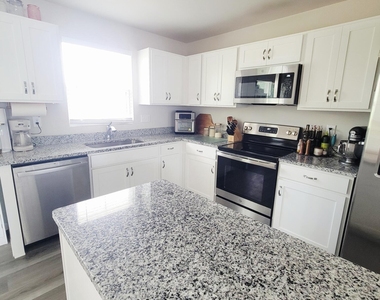 5945 River Landings Drive - Photo Thumbnail 7