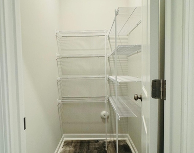 5046 Arkose Drive - Photo Thumbnail 7