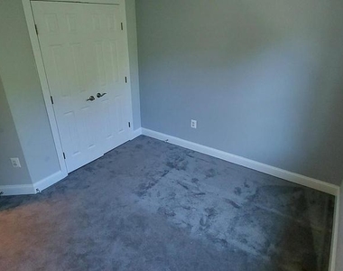 1056 Rye Drive - Photo Thumbnail 5