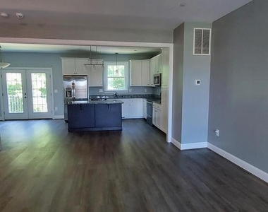 1056 Rye Drive - Photo Thumbnail 12