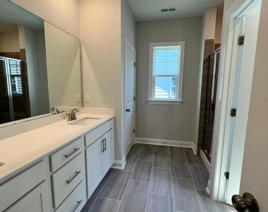 5461 Cayden Cove Drive - Photo Thumbnail 17