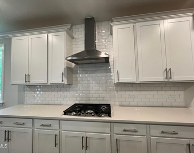 5461 Cayden Cove Drive - Photo Thumbnail 9