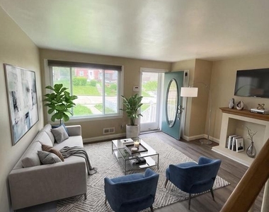 3566 Dudley Avenue - Photo Thumbnail 1