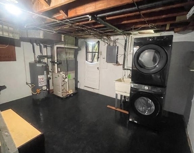 3566 Dudley Avenue - Photo Thumbnail 10