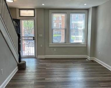 2828 Lake Avenue - Photo Thumbnail 3