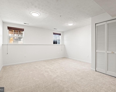 8224 Spadderdock Way - Photo Thumbnail 23