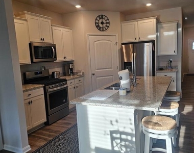 34278 Gooseberry Avenue - Photo Thumbnail 7