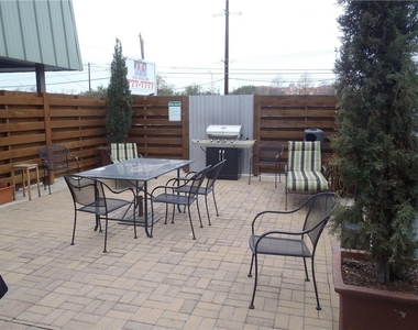 3815 Guadalupe St - Photo Thumbnail 15