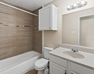 410 Old Thorndale Rd - Photo Thumbnail 13