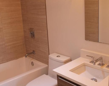 5110 Fort Totten Drive Ne - Photo Thumbnail 18